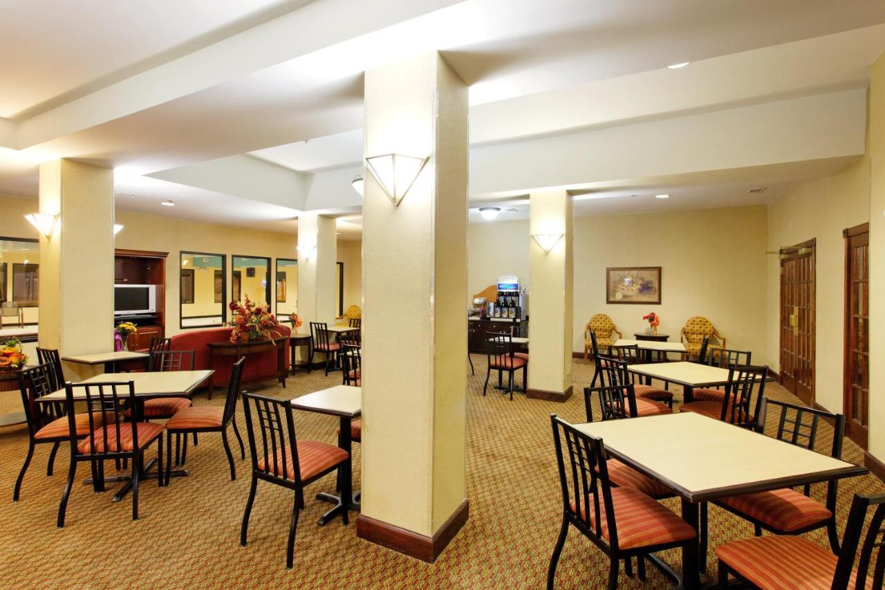 Holiday Inn Express & Suites Sylacauga Eksteriør billede